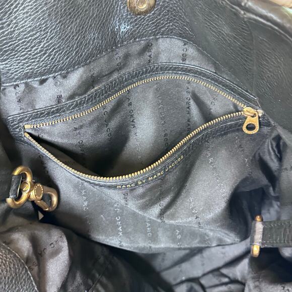 Marc Marc by Jacobs Black Taupe Leather Handbag Satchel Shoulder Bag Crossbody - Picture 16 of 16